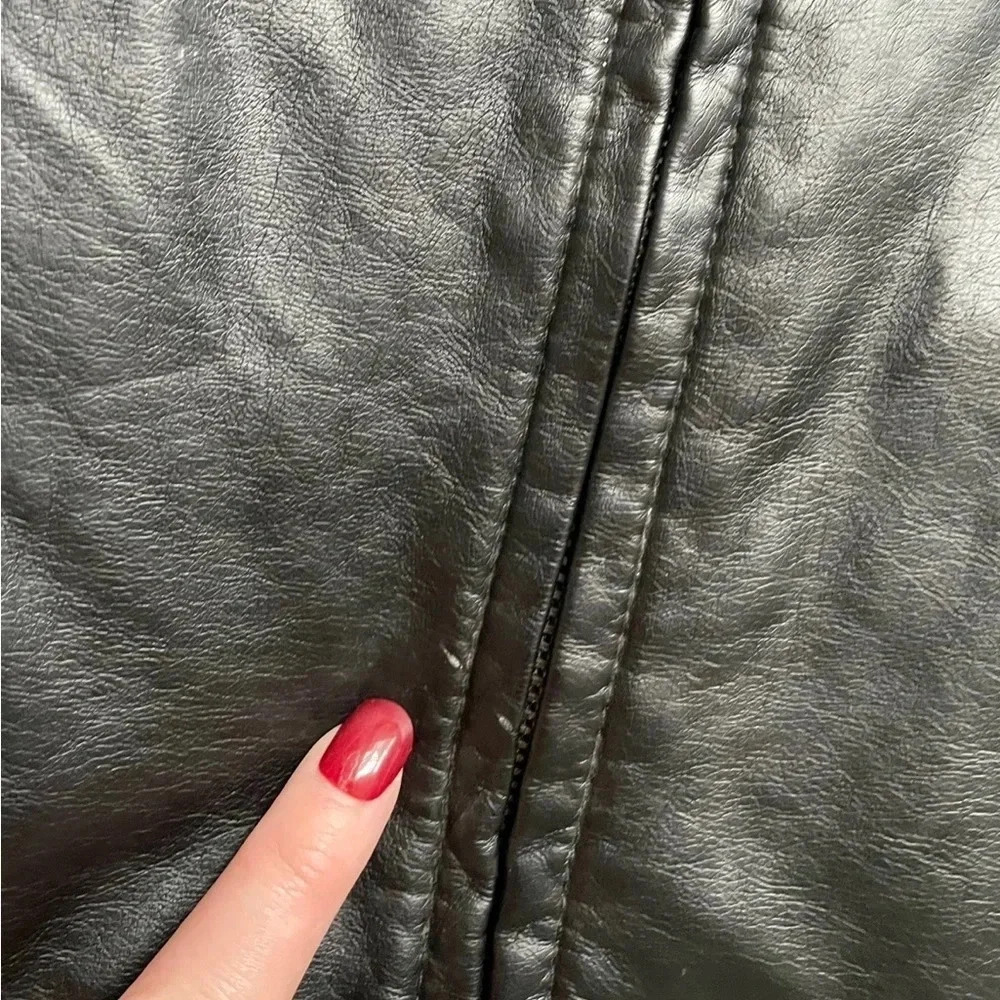Members Only Black Faux Leather Iconic Racer Oversized Jacket Medium NWT - Picture 8 of 9